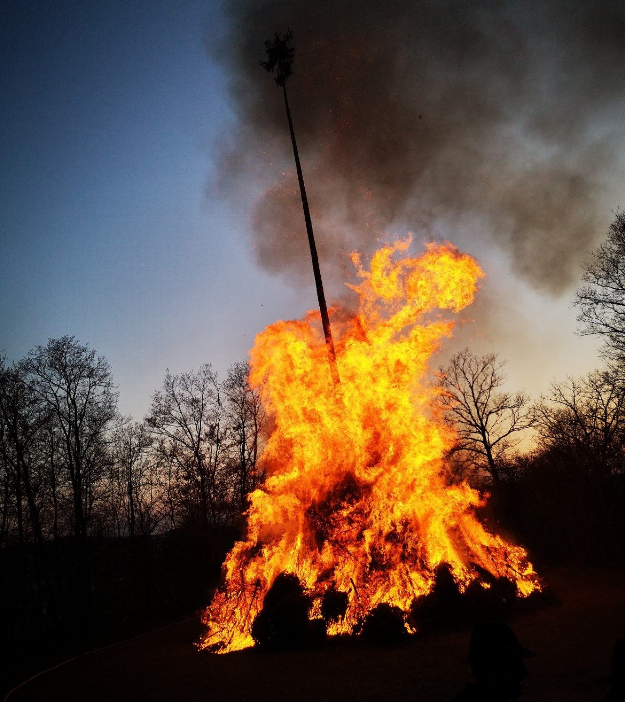 Das Osterfeuer in Olpe. von privat