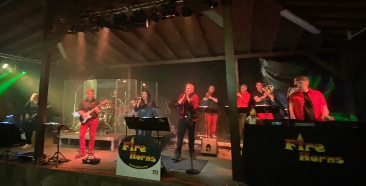 Die „Fire Horns“ sorgen in den Abendstunden für gute Stimmung. von privat