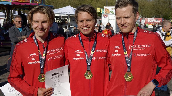 Als Team haben Frederik Wehner, Fabian Jenne und Marco Giese (v.l.) von der SG Wenden die...