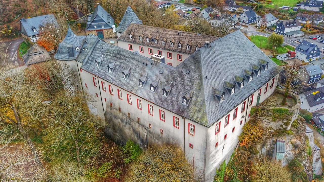 Beim Gala-Abend und Burg Open Air die Geschichte und Gegenwart feiern