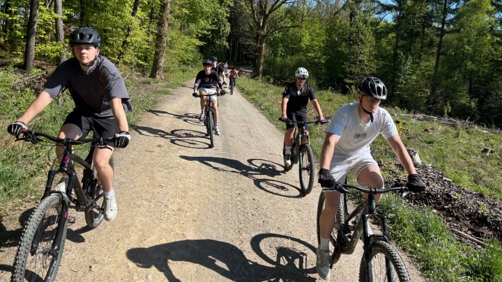 Der Mountainbike-Projektkurs der Gesamtschule Wenden möchte Schüler und Lehrer am...