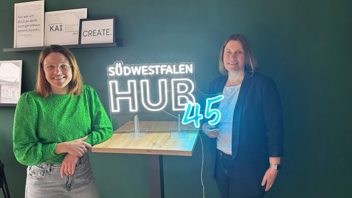 Clarissa Rettig und Yvonne Klemens-Hagendorff (beide Südwestfalen Agentur GmbH) freuen sich auf...