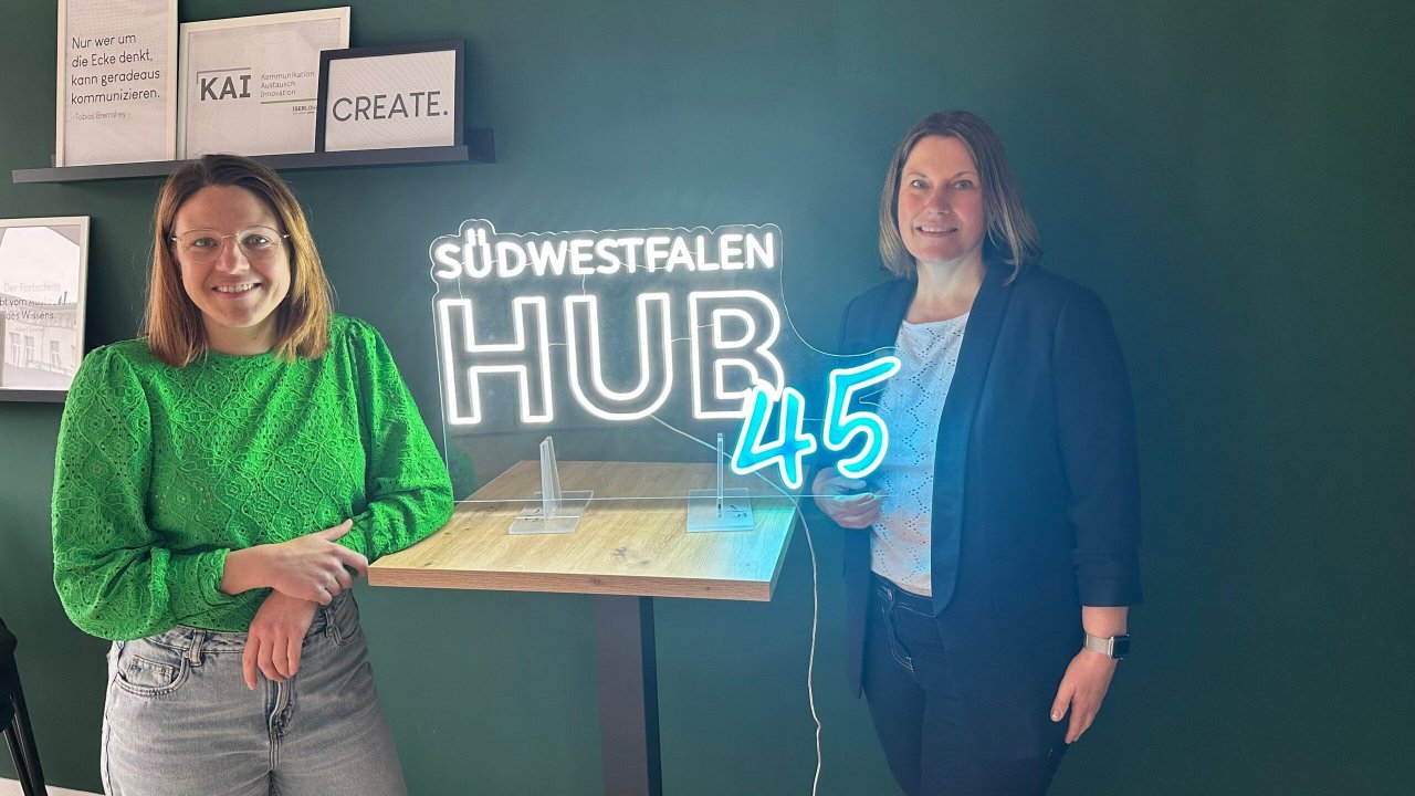 Das Projekt Hub45 schickt moderne Pop-up-Coworking-Spaces durch sechs Städte in Südwestfalen. von Südwestfalen Agentur GmbH