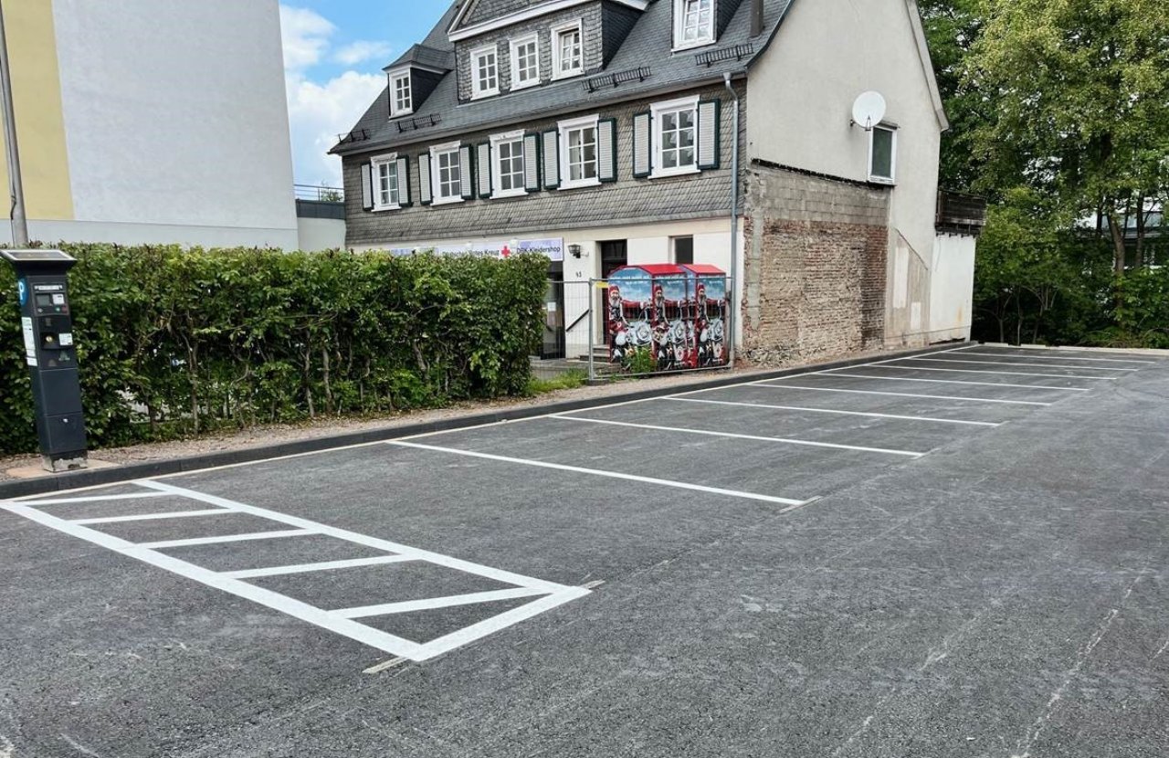 Der Parkplatz in der Martinstraße kann ab sofort genutzt werden. von Kreisstadt Olpe