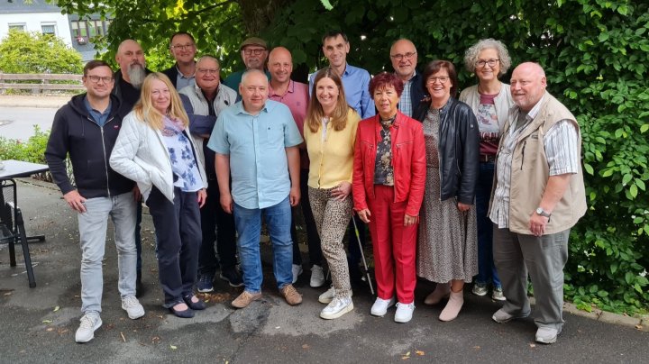 Mitglieder des SPD-Ortsverein Wenden : (vorne, v.l.) Boris Eberlein, Inge Bruch, Andreas Engler,...