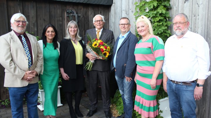Nach der Nominierung: Dr. Norbert Seyfert (M.) mit Volker Reichel (SPD), Zaklina Janson (Grüne),...