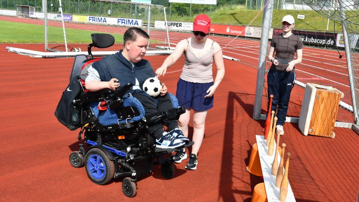 Ausgerechnet bei der finalen Aufgabe läuft es für Finley nicht 100-prozentig.
