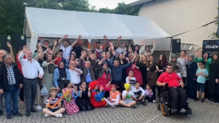 Elftes Kulturfest bietet kulinarische Vielfalt, Moscheeführung und Programm