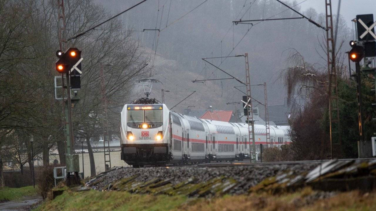 Brückenschäden sorgen für Einschränkungen auf der Ruhr-Sieg-Strecke