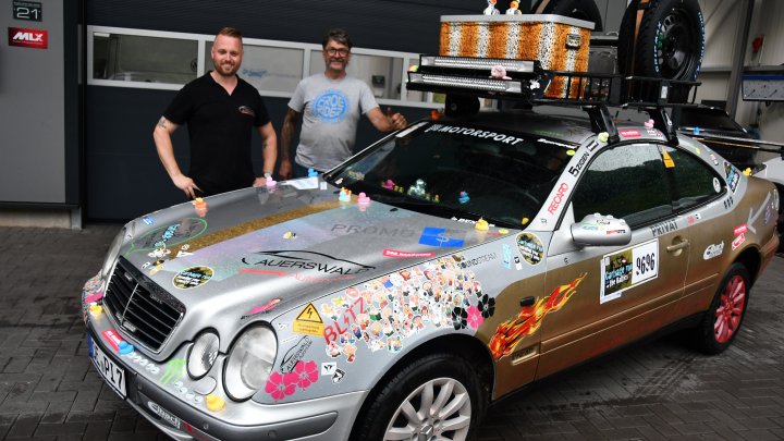 Marc Auerswald und Uli Schulte starten beim Carbage Run. In rund 100 Arbeitsstunden wurde aus dem...