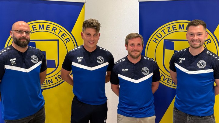 Abteilungsleiter Fußball Daniel Ortmann, Trainer Jan Wycisk, C-Trainer Jannick Pfau und...