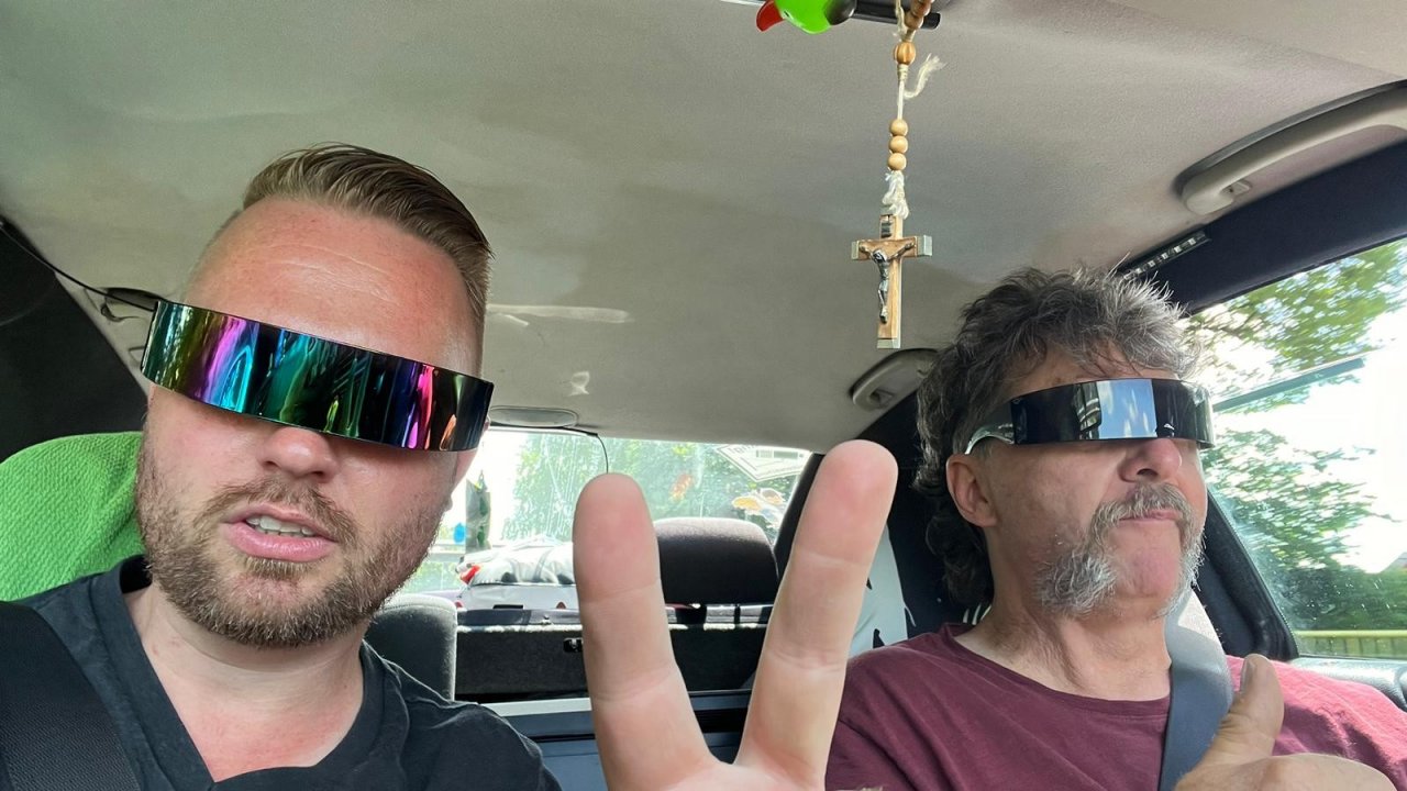 Marc Auerswald (l.) und Uli Schulte finden den Carbage Run ziemlich wild. von privat