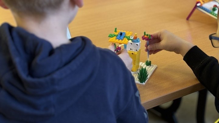 Die IHK Siegen fördert seit Jahren Projekte in heimischen Bildungseinrichtungen.
