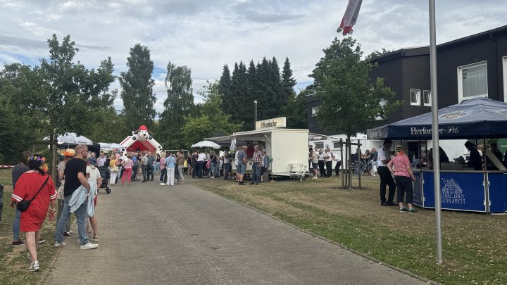 Dorfplatzfest zum Doppelort Jubiläum: 550 Jahre Dahl-Friedrichstahl am Samstag, 5. Juli.
