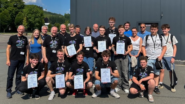 Im Rahmen des Projektkurses Dragonsoft@GymSL entwickelten GymSL-Schüler in Zusammenarbeit mit dem...