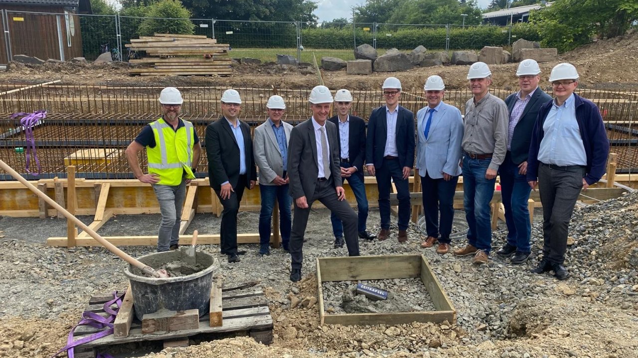 Neues Wendener Hallenbad soll schon in einem Jahr fertig sein