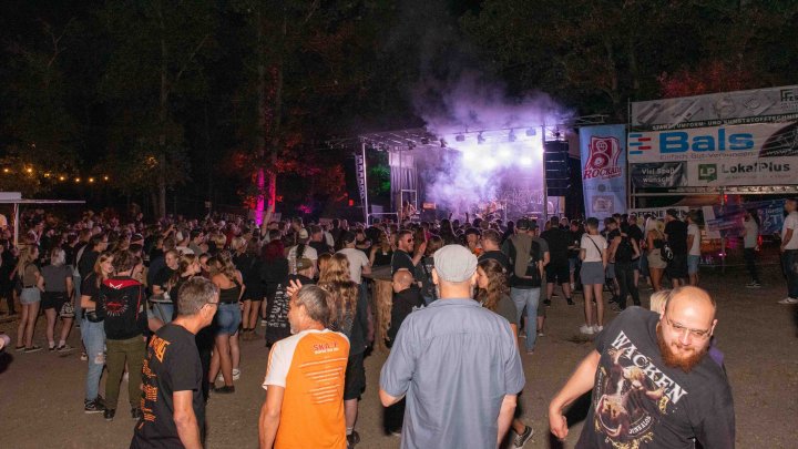 Zahlreiche Bands ließen die Heide in Kirchveischede beben. Die nächste Rockade findet dort...