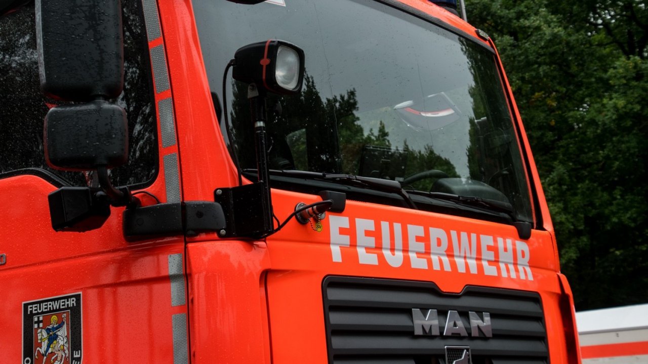 Millionenschaden bei Brand auf Gelände einer Entsorgungsfirma