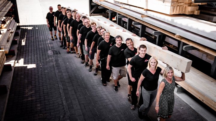 Das Team von Hausbau Langer ist der richtige Ansprechpartner rund um den Hausbau sowie An- und...