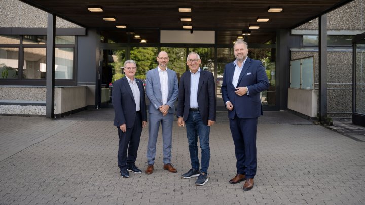 Stefan Klett, Präsident des Landessportbundes NRW sowie des Trägers der Spezialklinik, dem...