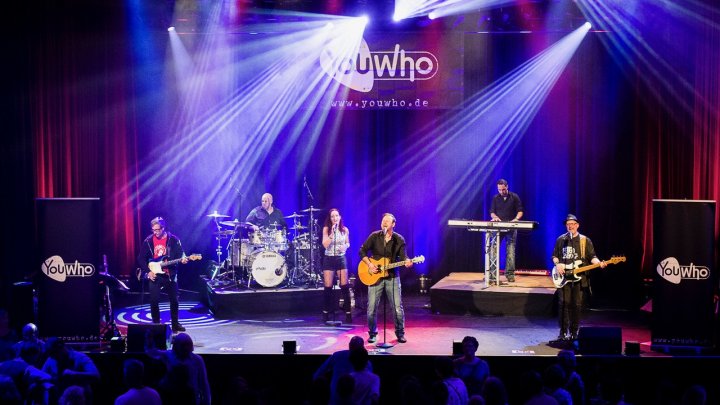 Die Partyband „YouWho“ spielt zum Auftakt des Olper Kultursommers 2025.
