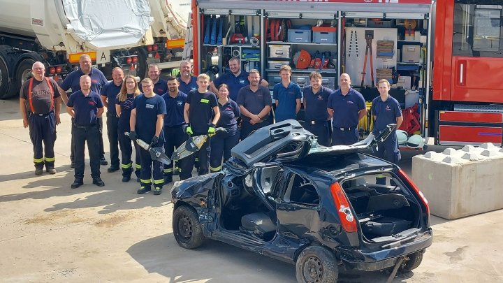 Mehrere Einsatzkräfte der Freiwilligen Feuerwehr des Kreises Olpe haben den Lehrgang „Technische...