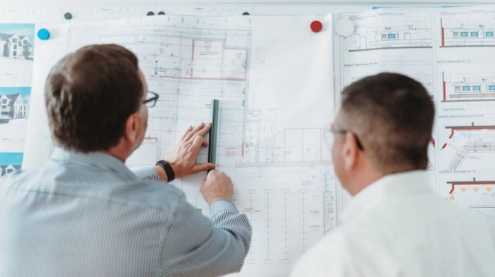 Die Experten der KPM GmbH sind Ihr Ansprechpartner für das Management für Handels- und Gewerbeimmobilien Die Experten der KPM GmbH sind Ihr Ansprechpartner für das Management für Handels- und Gewerbeimmobilien by KPM GmbH