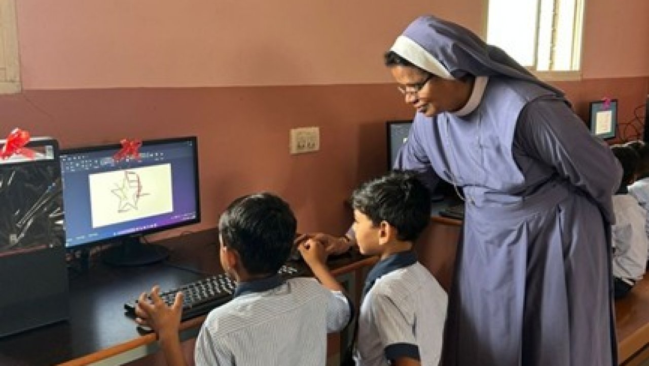 Die Indienhilfe Leonidis hat schon zahlreiche Kinder und Jugendliche unterstützt, vor allem im Bereich Bildung. von privat