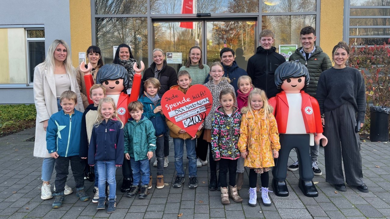 21.000 Euro konnten die Kindergärten und Schulen für die Kinderklinik Siegen sammeln. von privat