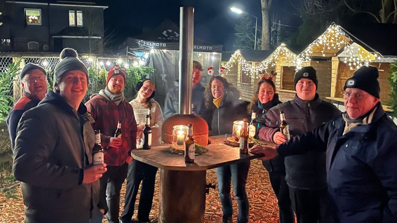 Besinnliche und unterhaltsame Stunden beim Weihnachtsmarkt