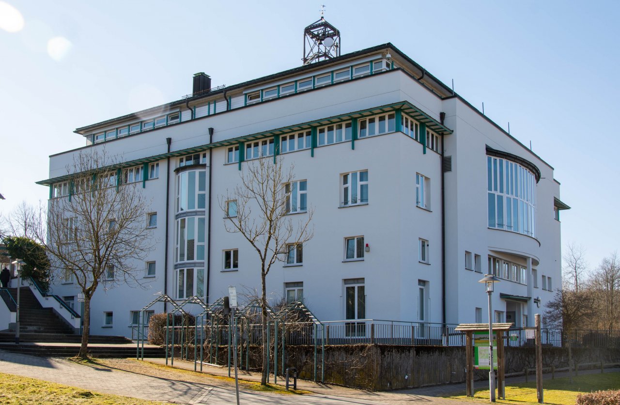 Das Rathaus der Gemeinde Wenden. von Nils Dinkel