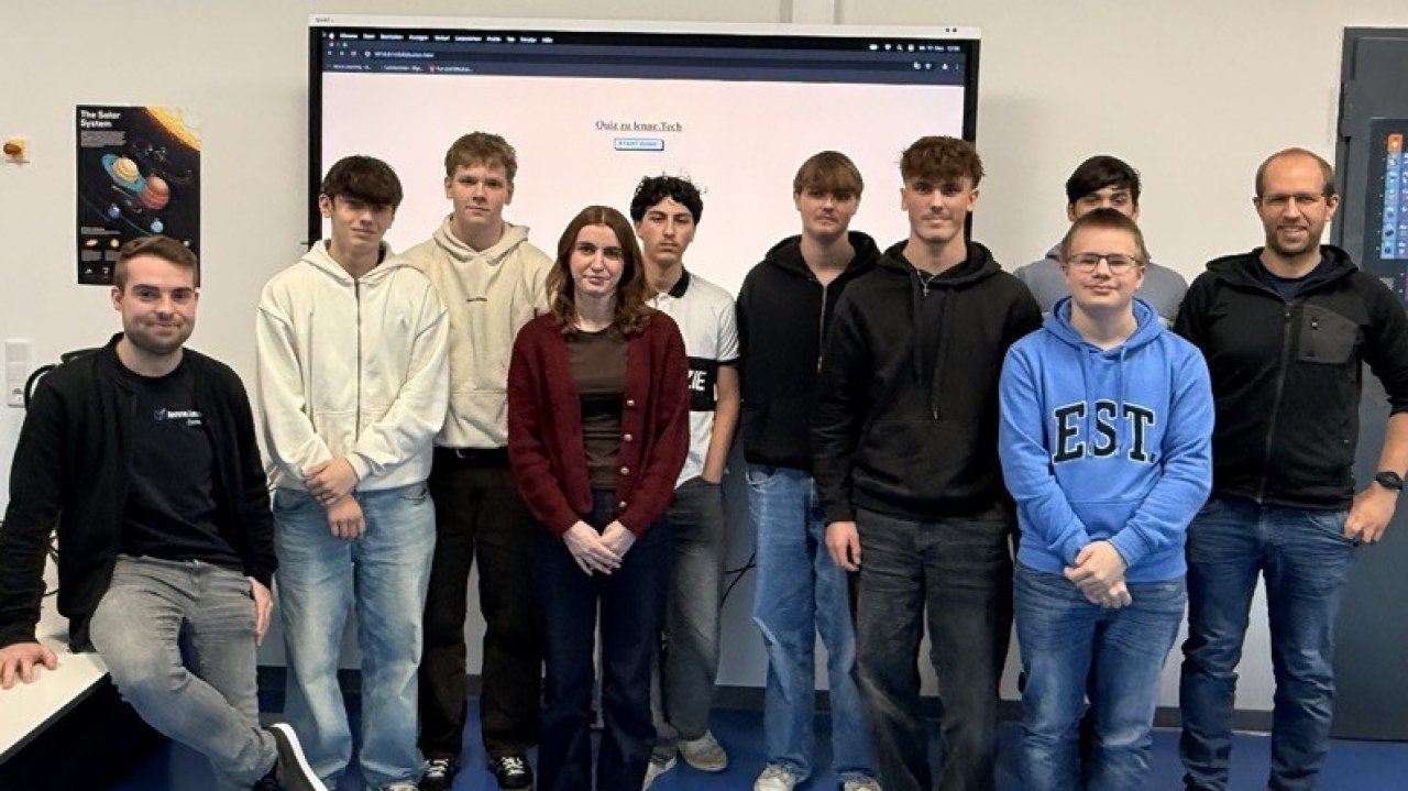 Neun Schüler der Sekundarschule Hundem-Lenne haben jetzt in Zusammenarbeit mit der Firma lenne.Tech ein interaktives Online-Quiz über das Unternehmen entwickelt. von privat