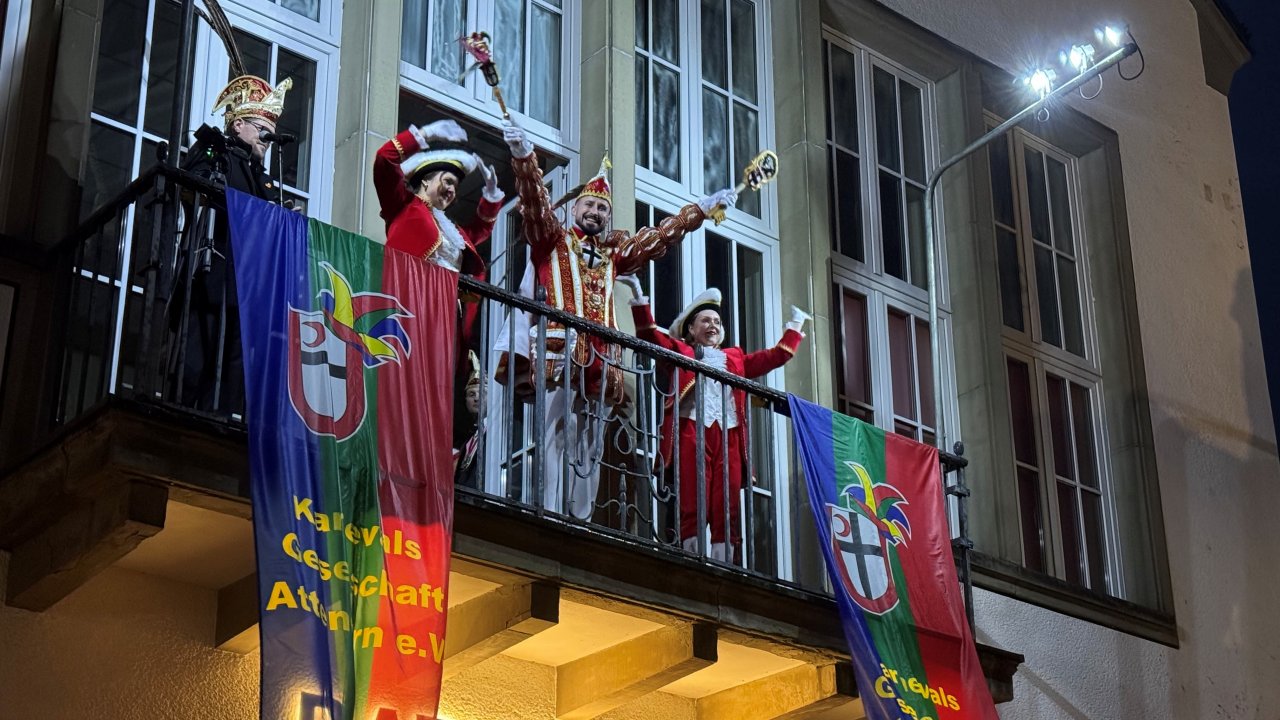 Benedikt I. (Raspovic) regiert seit Donnerstagabend das Attendorner Narrenvolk. von Catriona Rath