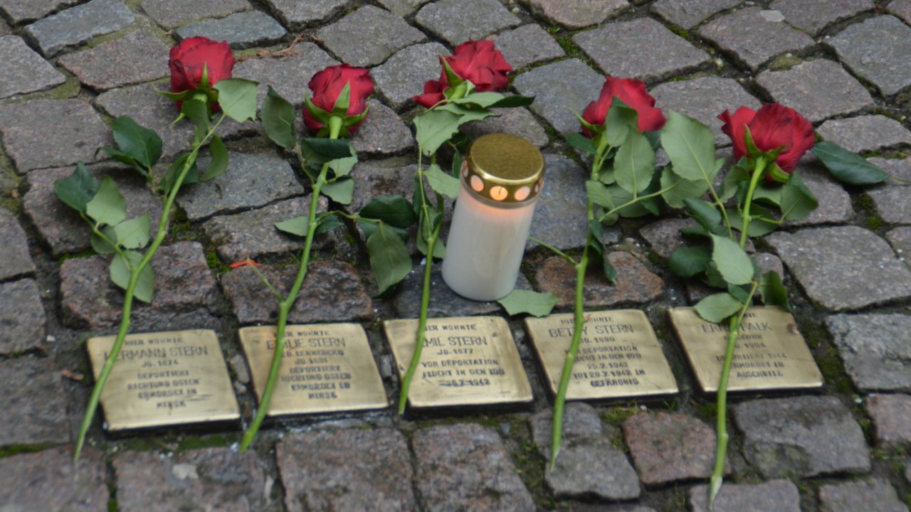 In Attendorn gibt es bereits seit Jahren insgesamt 14 Stolpersteine. von Nicole Voss