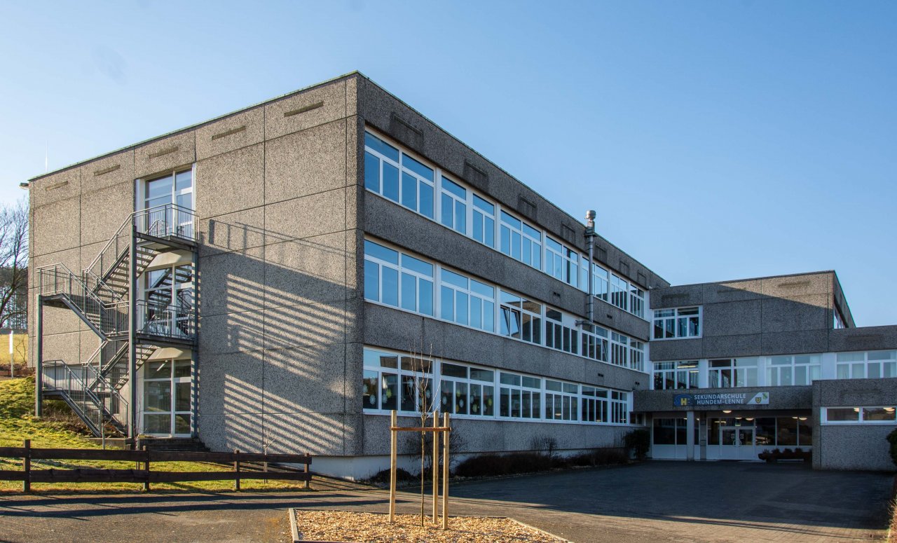 Die Sekundarschule Hundem-Lenne am Standort Kirchhundem. von Nils Dinkel