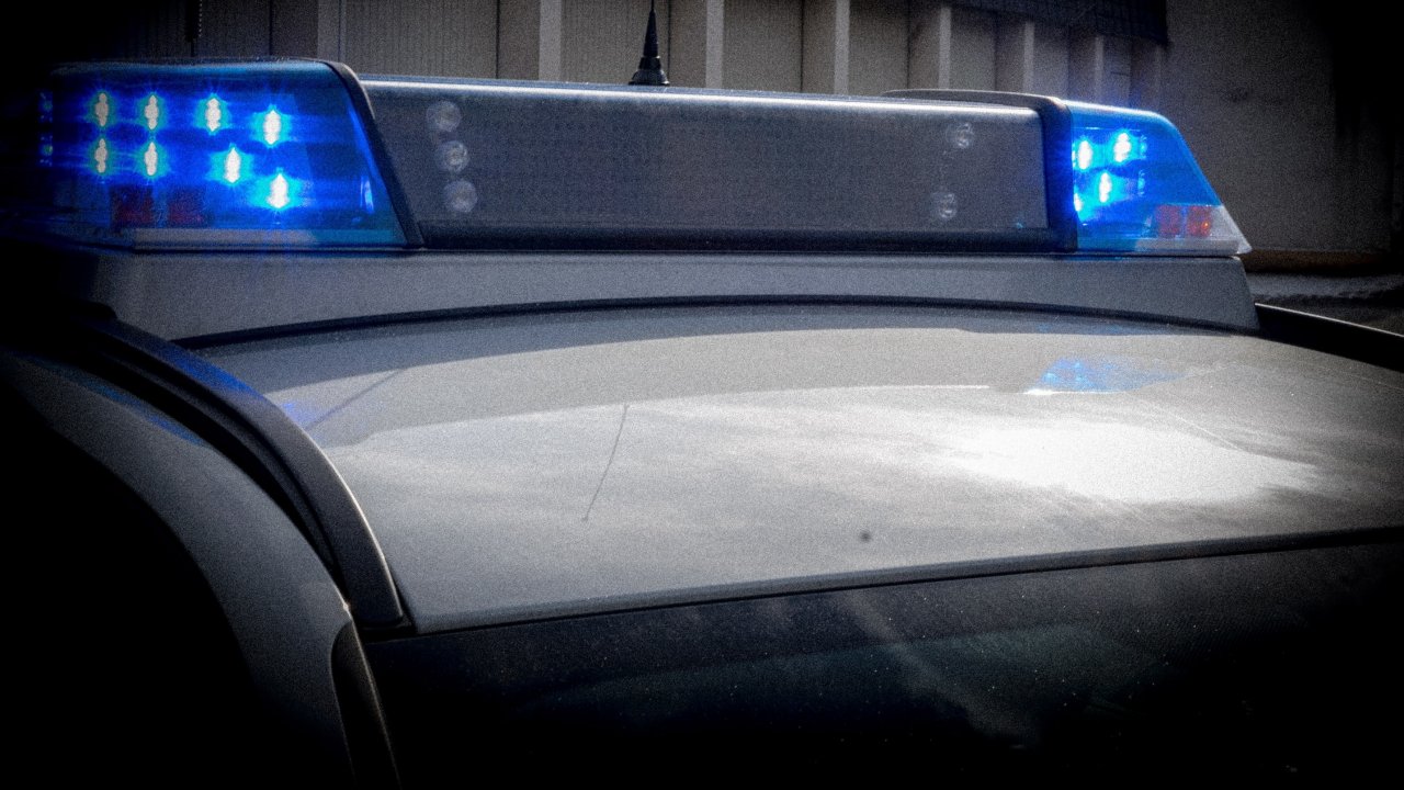 Polizei, Symbol, Kontrolle, Streifenwagen, Blaulicht, Sirene, von Nils Dinkel