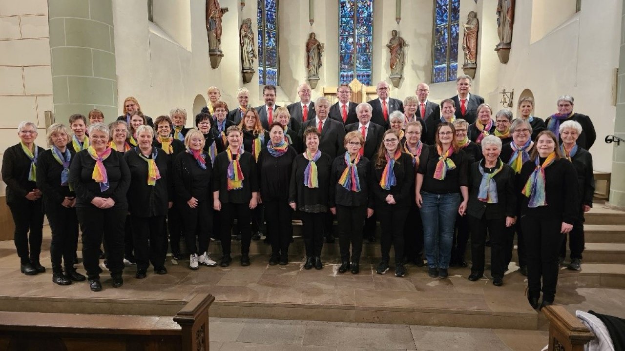 Der Josefschor Attendorn ist bereit für die Karnevalsmesse am Großsonntag. von privat