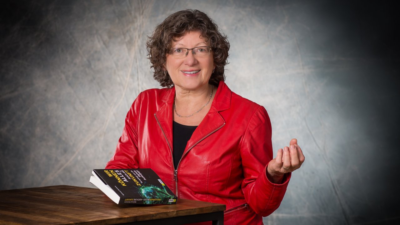 Wie Unternehmen digitale Souveränität aufbauen, Verantwortung neu denken und so ihre Zukunft sichern, zeigt Waltraud Hermann bei einer Buchvorstellung am Mittwoch, 11. März, um 17 Uhr in der Infotastic Academy in Attendorn. von privat