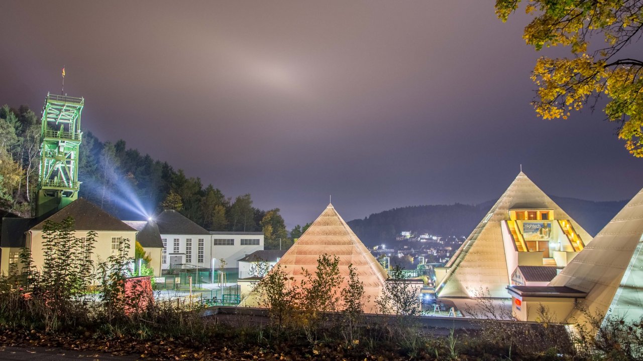 Zum Start der neuen Ausstellung „Faszination Fliegen“ im Galileo-Park ist für Freitag, 13. März, auf der Wiese oberhalb des Parks bei gutem Wetter ein Nightglow mit zwei Heißluftballons sowie vier ferngesteuerten Modellen geplant. von Nils Dinkel