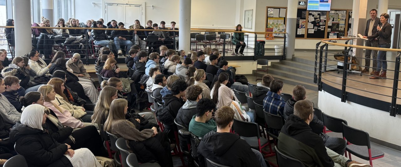 Im Zentrum der Diskussion am GymSL stand die Bedeutung politischer Teilhabe. von privat