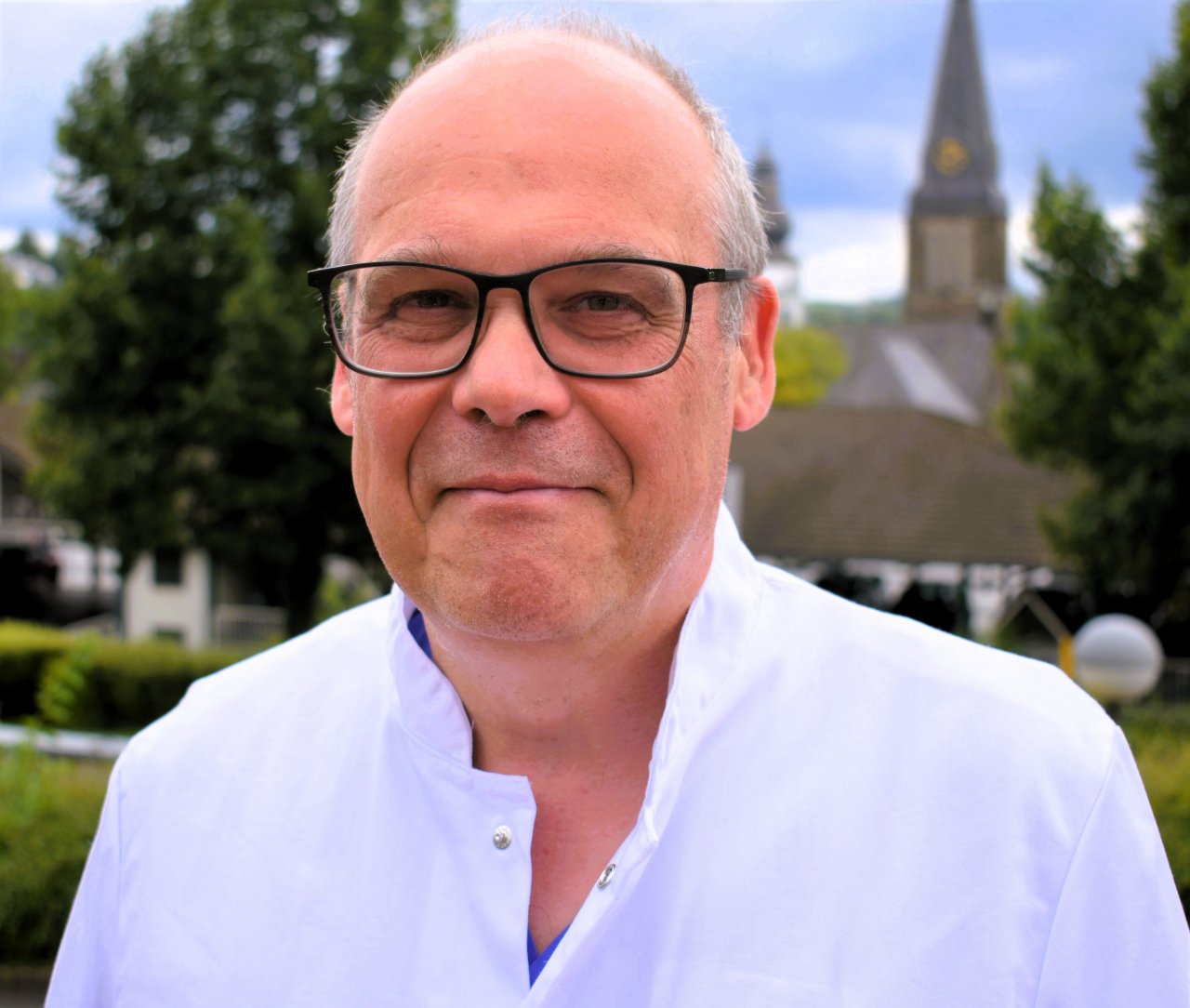 Dr. Georg Krupp, Chefarzt Gastroenterologie, Innere Medizin, Infektionskrankheiten von Helios Klinik