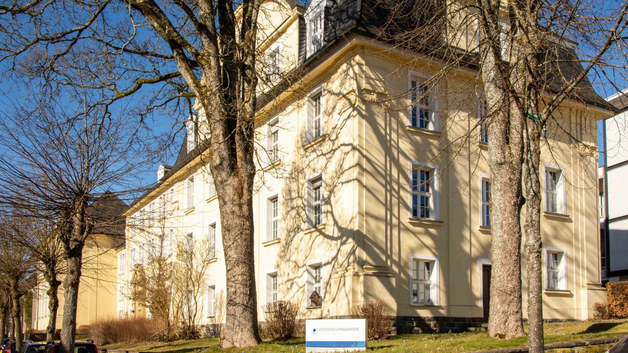 Das Städtische Gymnasium in Olpe. von Nils Dinkel