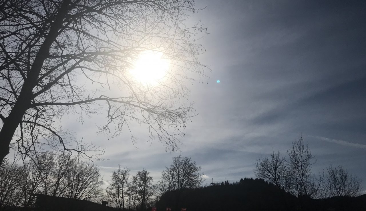 Die Sonne zeigt die am Karfreitag und Ostermontag mehr als an den anderen Tagen. von LP
