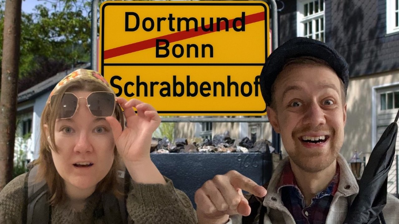 Zwei Mitglieder des Improtheater „Springläuse“ sind nach sechs Jahren am Samstag, 11. April, wieder in Silberg zu Gast. von privat