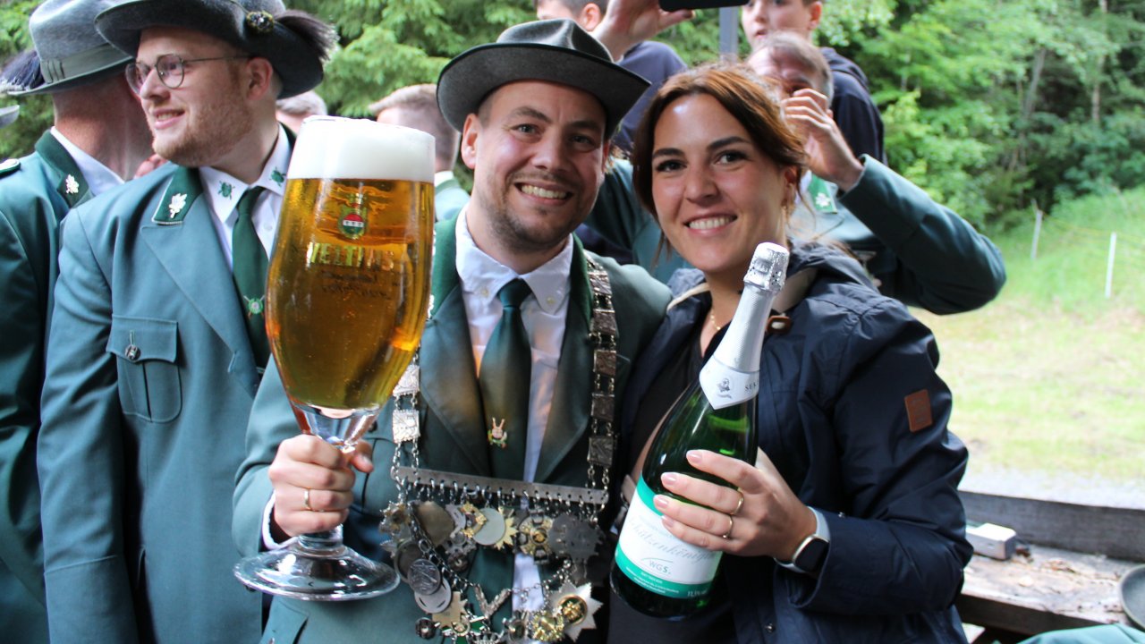 Enrico und Tanja Barisano sind das neue Königspaar. von Teresa Spies