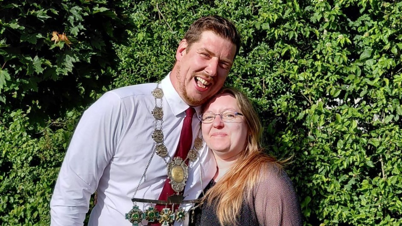 Dominik und Tina Reuter sind das neue Schützenkönigspaar in Halberbracht. von David Dommes