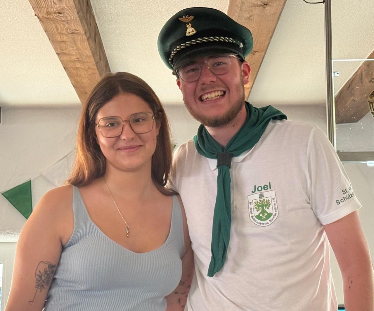 Das neue Jungschützenkönigspaar von Altenkleusheim: Joel Huckestein und Luana Kristes. von Thomas Fiebiger