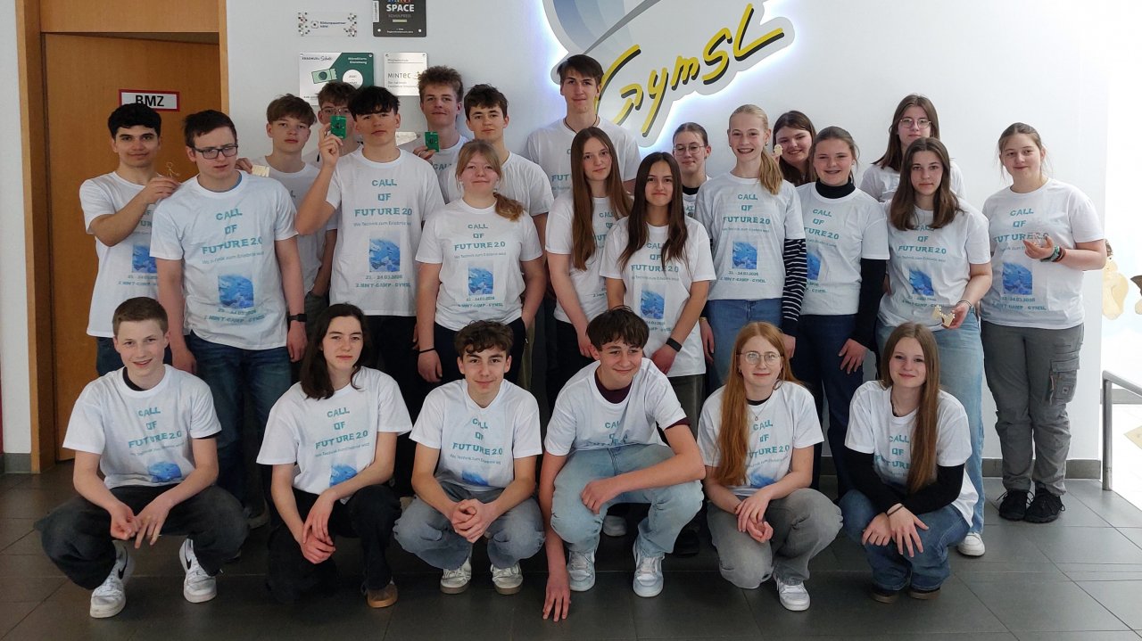 Beim zweiten MINT-Camp am GymSL erlebten 25 Jugendliche aus dem Kreis Olpe und darüber hinaus Technik hautnah. von Gymnasium der Stadt Lennestadt