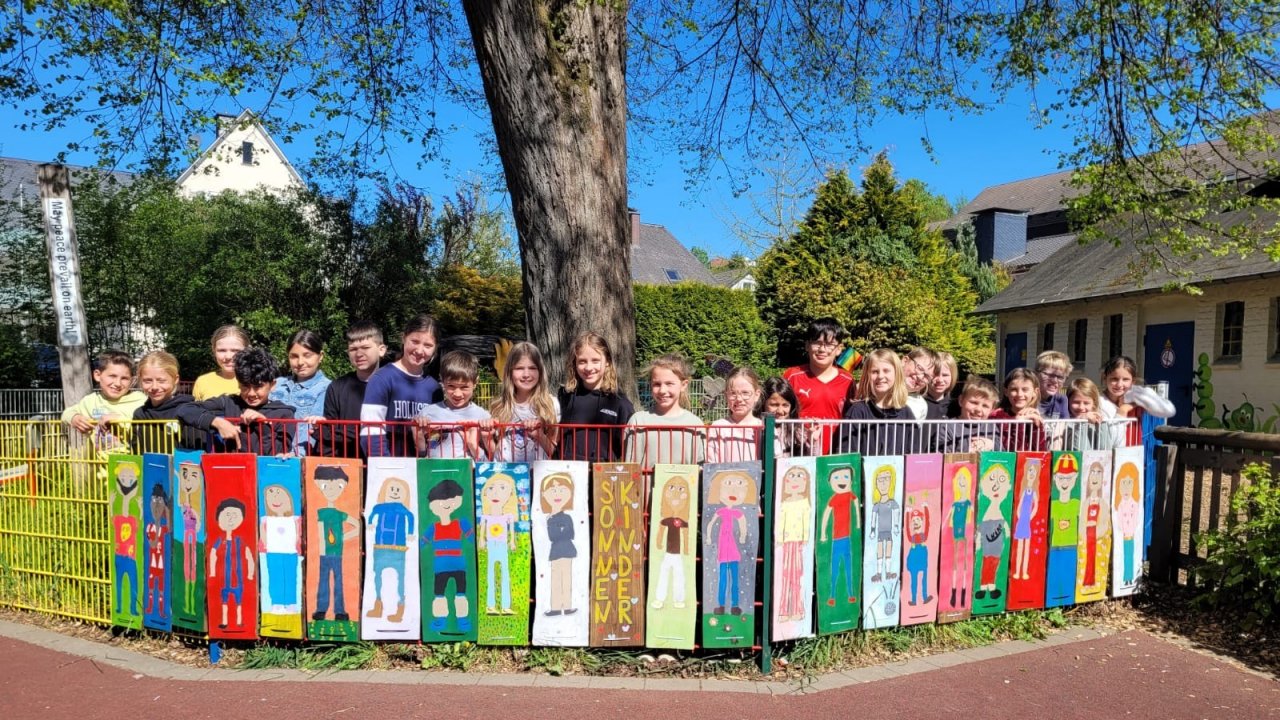 Im Rahmen einer abwechslungsreichen Projektwoche konnten die Schülerinnen und Schüler der Sonnenschule ihrer Kreativität freien Lauf lassen und zahlreiche beeindruckende Werke erschaffen. von Sonnenschule