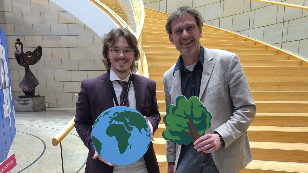Lubomír Vymazal (l.) und Dr. Gregor Kaiser (r.) beim Jugendlandtag 2025. von privat